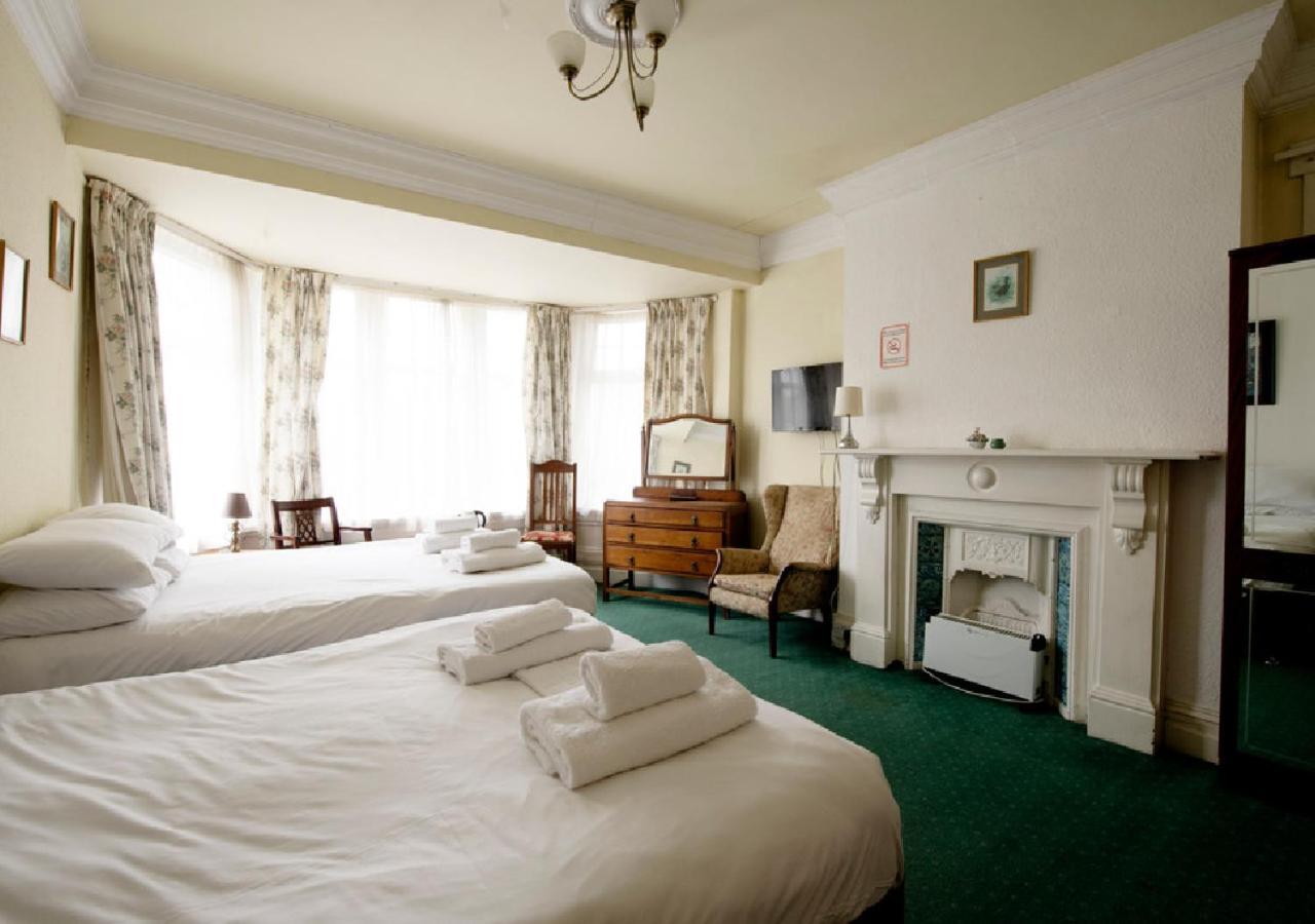 Hotels 24-7 - The Old Victoria Hotel Newport  Esterno foto